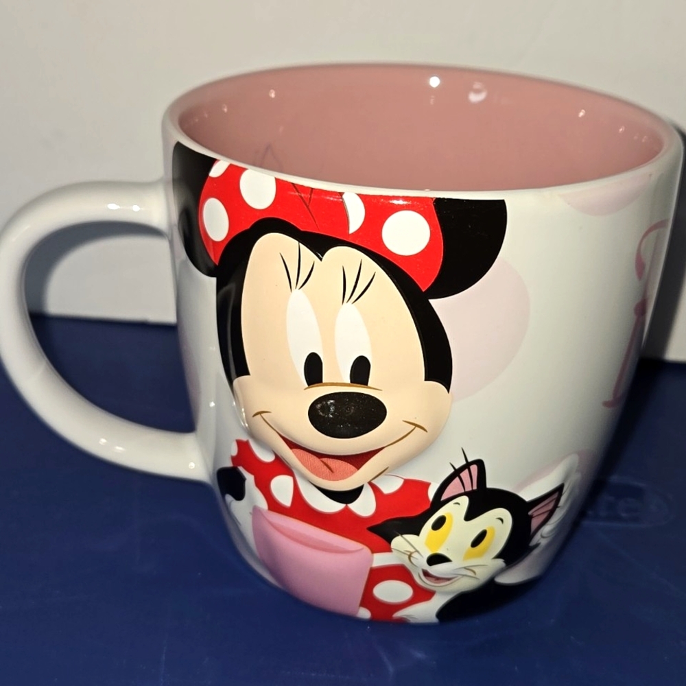 Disney Minny Large Beauty Mug "Like New"